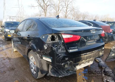 2016 Kia Forte Lx z USA, uszkodzony, nr VIN KNAFK4A60G5520238